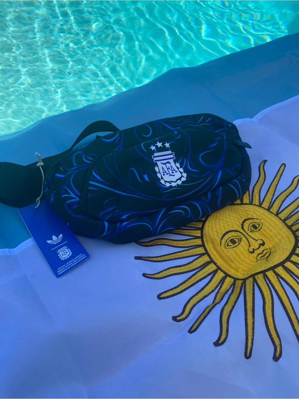 AFA Argentina Crest Black & Blue Waist Bag - Picture 3 of 6